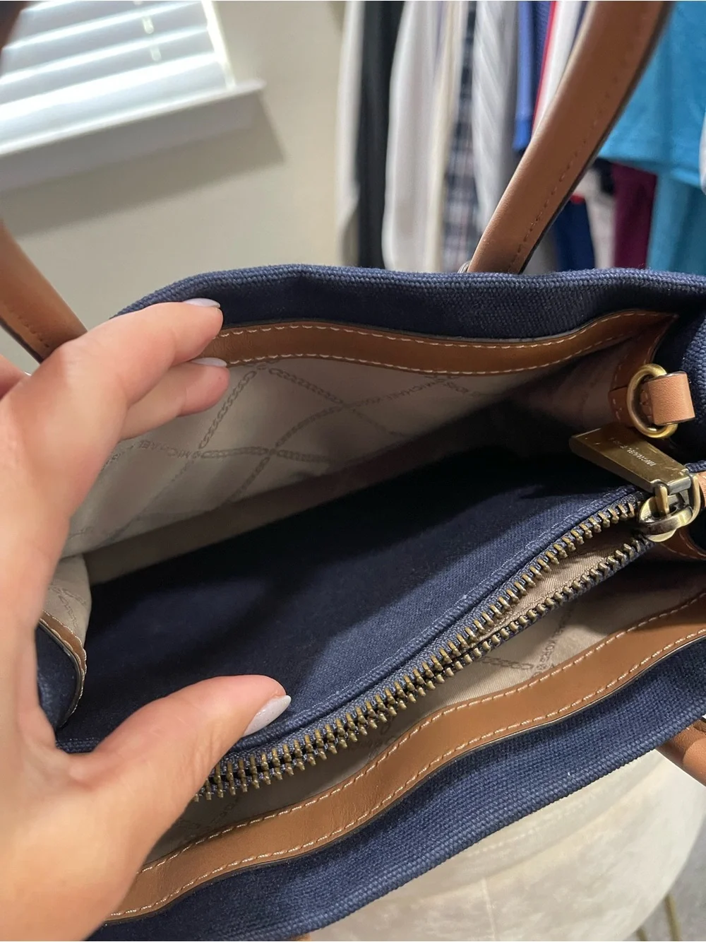 BRAND NEW NEVER USED Michael Kors Navy and Tan Women's Bag